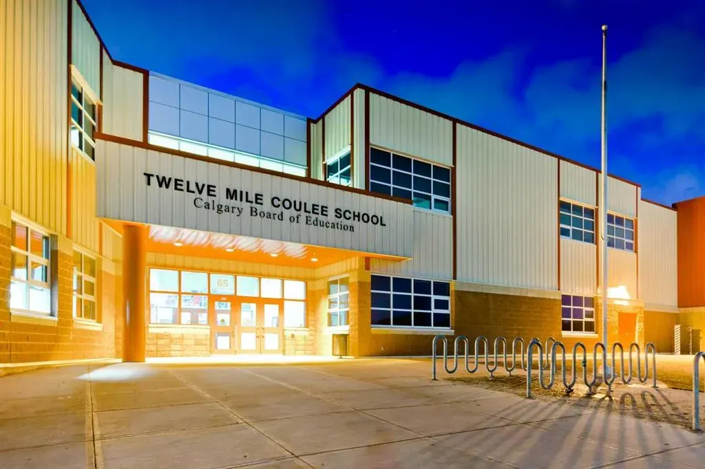 50 Tuscany Valley Rise NW