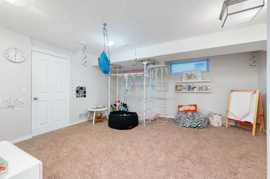 50 Tuscany Valley Rise NW