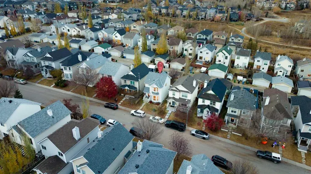 50 Tuscany Valley Rise NW