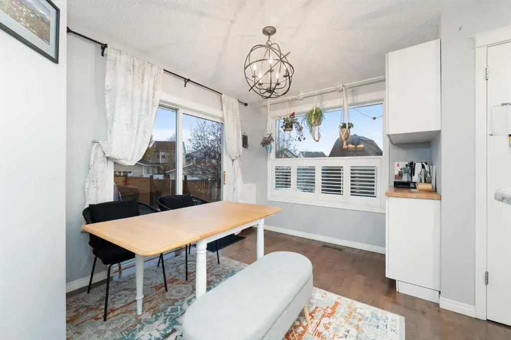 50 Tuscany Valley Rise NW