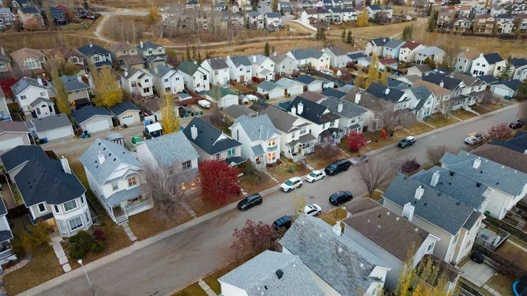 50 Tuscany Valley Rise NW