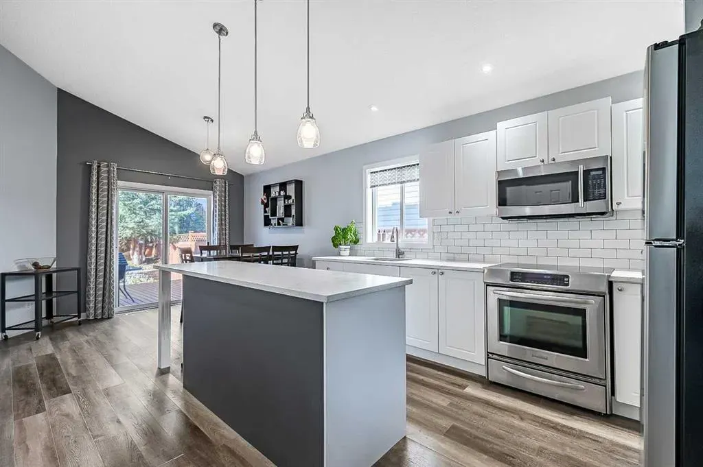 63 Bridlecreek Terrace SW