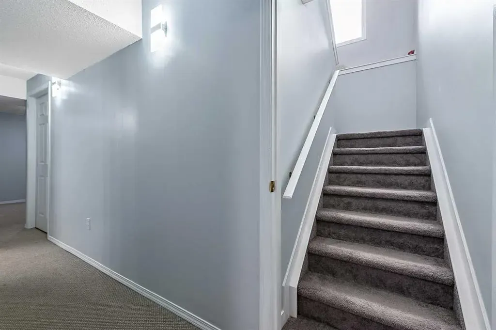 63 Bridlecreek Terrace SW