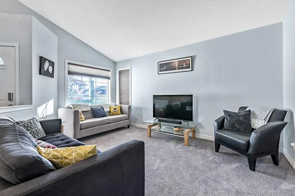 63 Bridlecreek Terrace SW