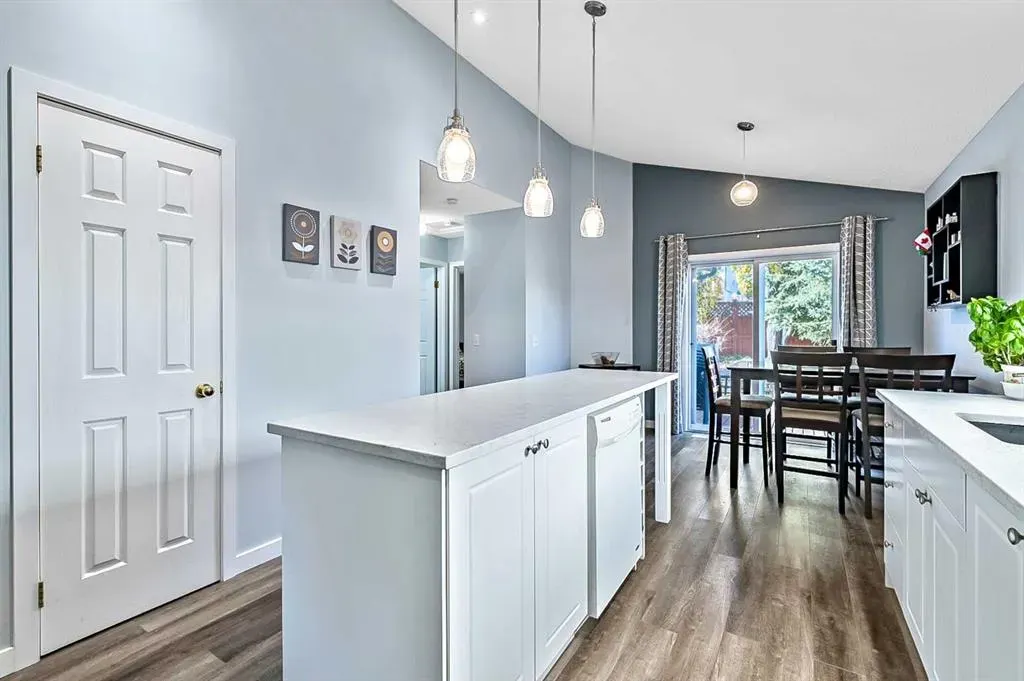 63 Bridlecreek Terrace SW