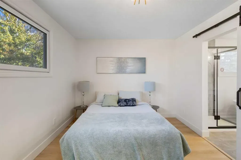 4812 Verona Drive NW