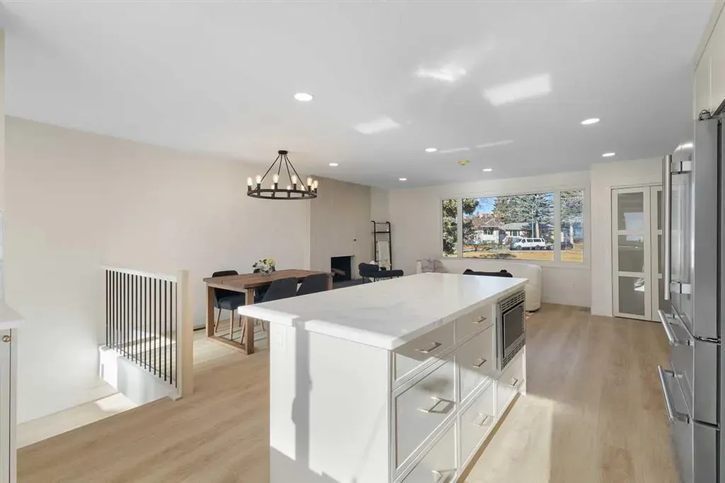 4812 Verona Drive NW