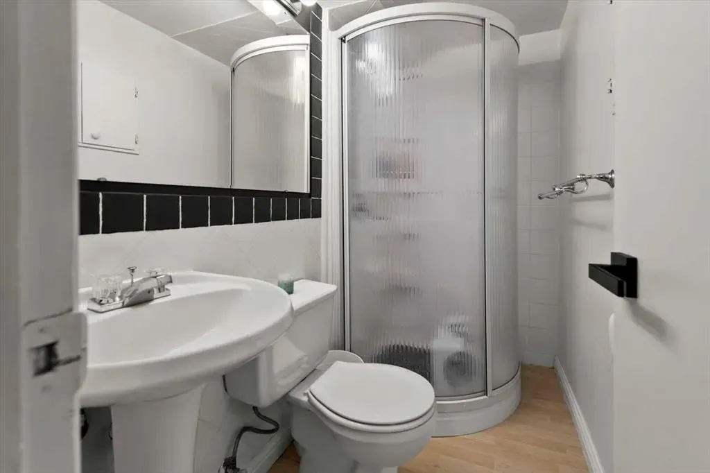 5231 Sheldon Place NW