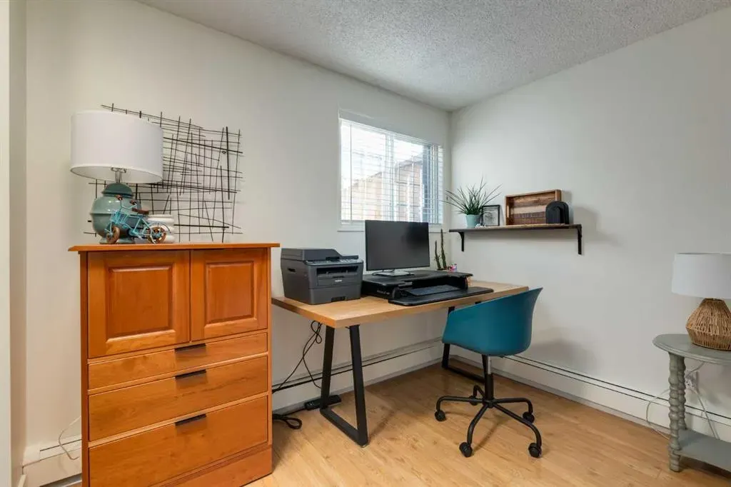 545 18 Avenue SW, #103