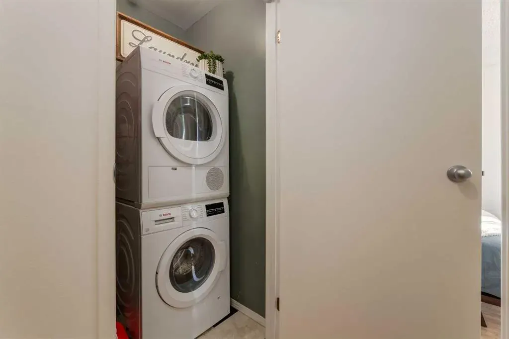 545 18 Avenue SW, #103