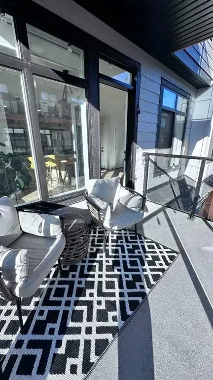 562 Seton Circle, #407