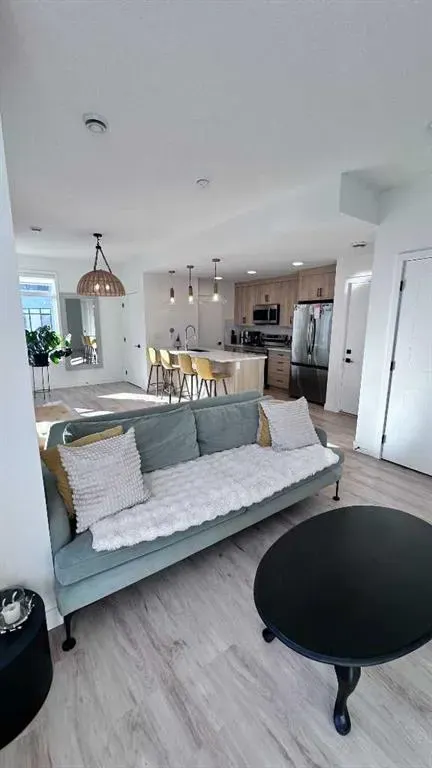 562 Seton Circle, #407