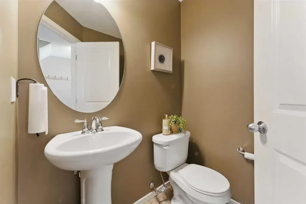 19 Sage Bank Road NW