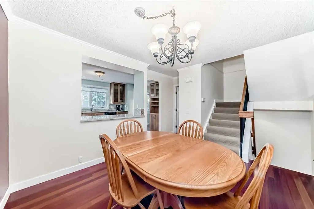 357 Point Mckay Gardens NW