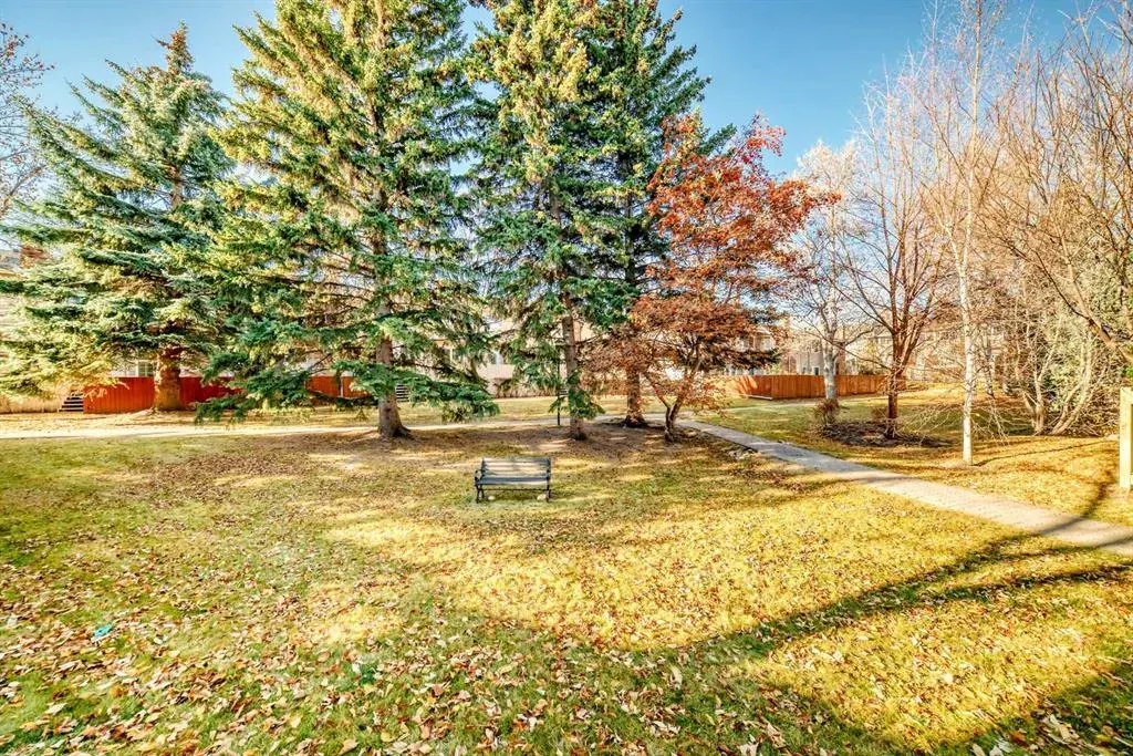 357 Point Mckay Gardens NW