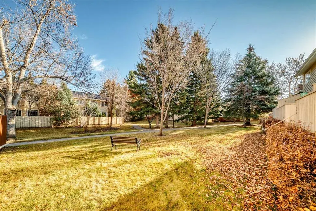 357 Point Mckay Gardens NW