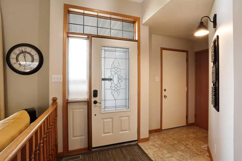 731 Parkland Drive E