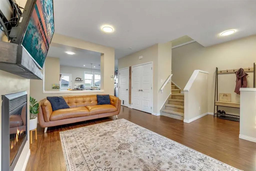 11 Williamstown Gardens NW