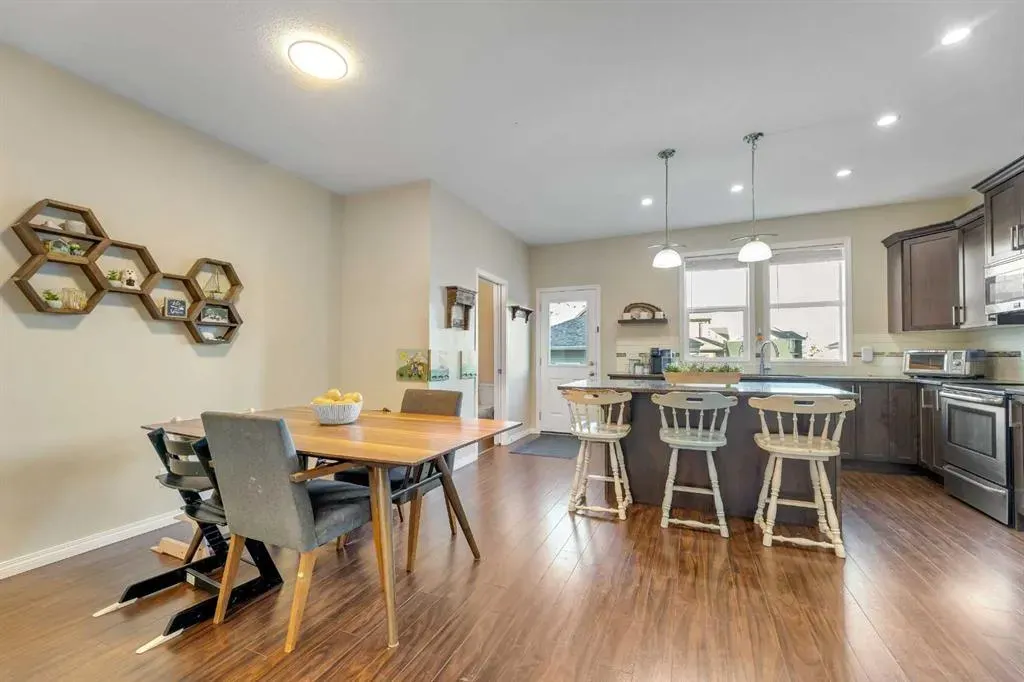 11 Williamstown Gardens NW