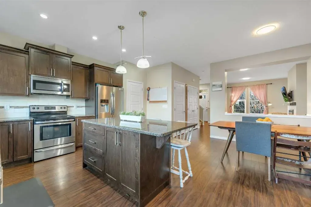 11 Williamstown Gardens NW