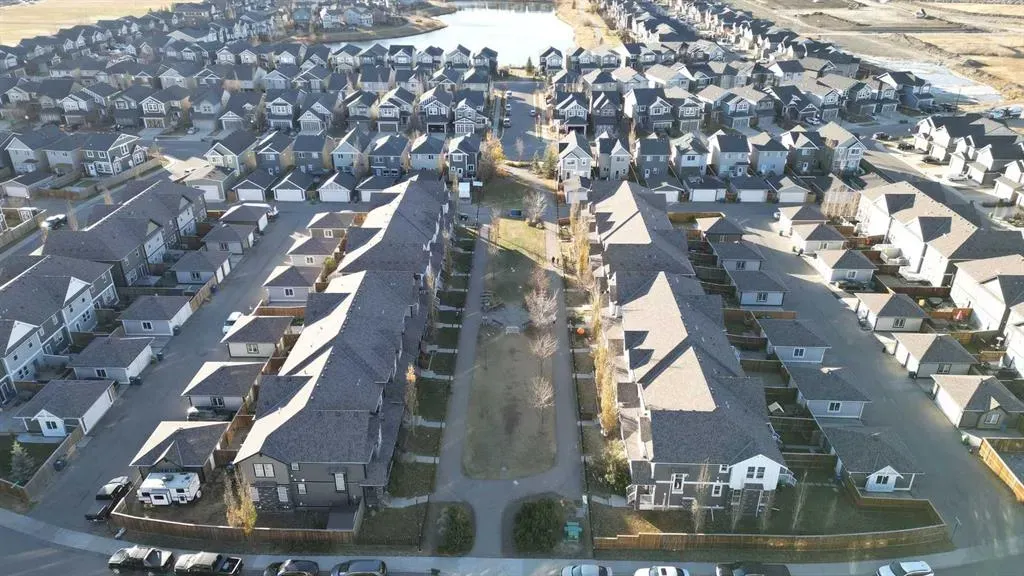 11 Williamstown Gardens NW