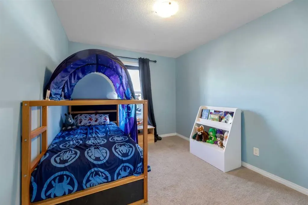 11 Williamstown Gardens NW