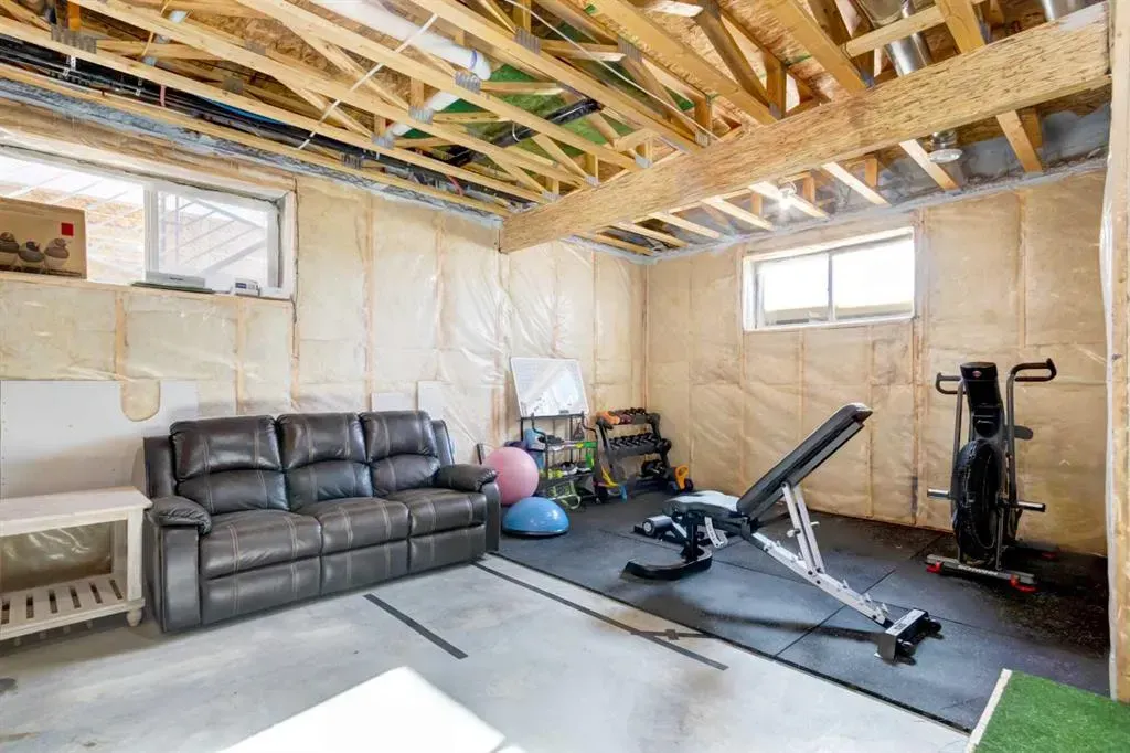 47 North Bridges Road SW