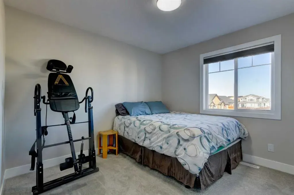 47 North Bridges Road SW