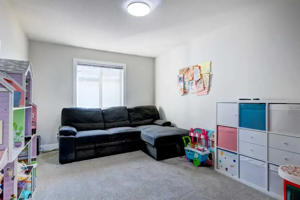 47 North Bridges Road SW