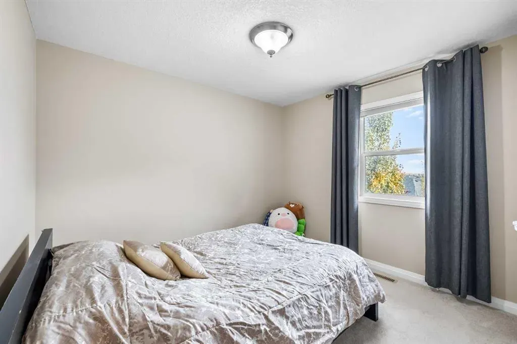 28 Panamount Common NW