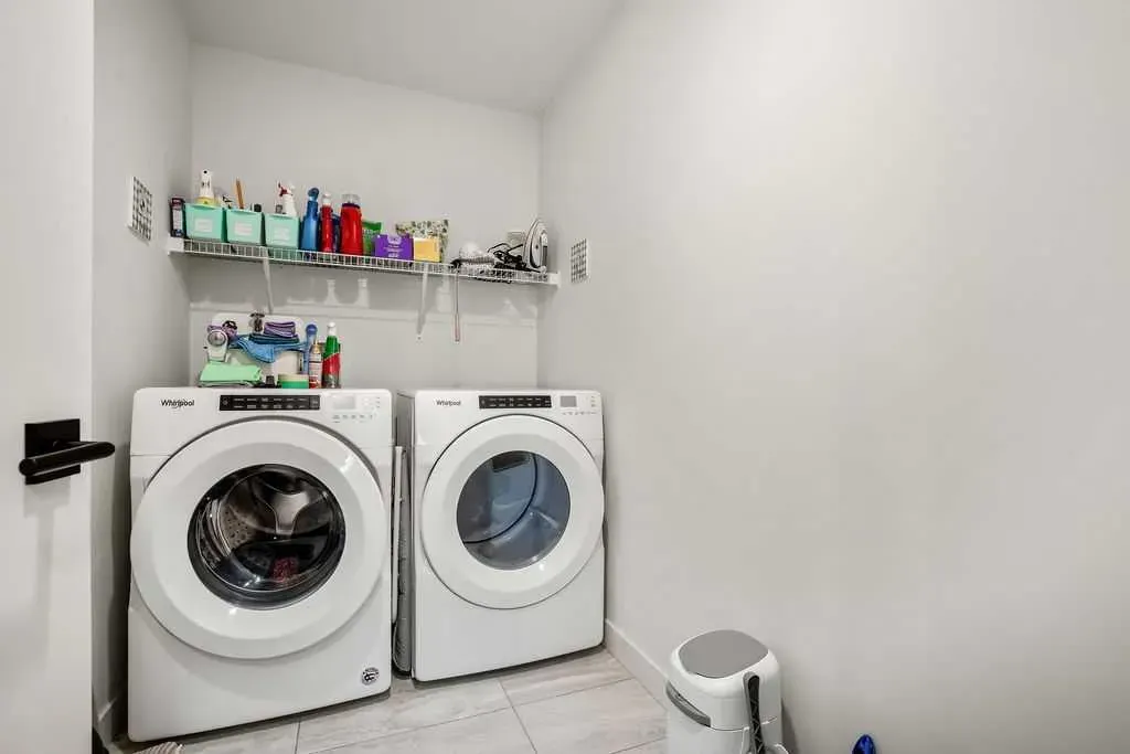 100 Walgrove Court SE, #3206