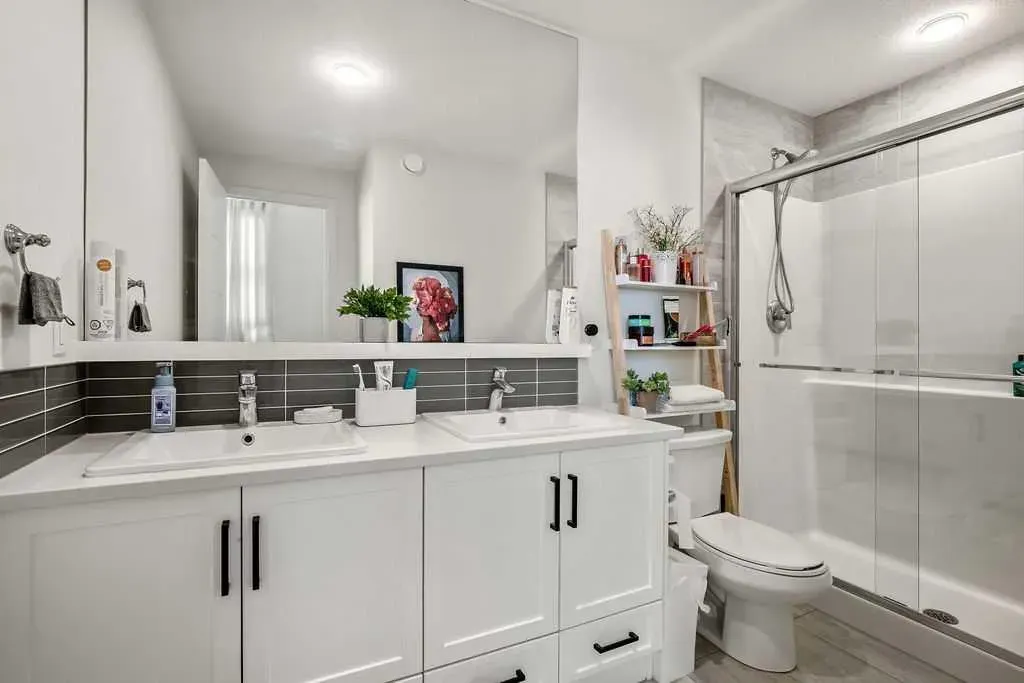 100 Walgrove Court SE, #3206