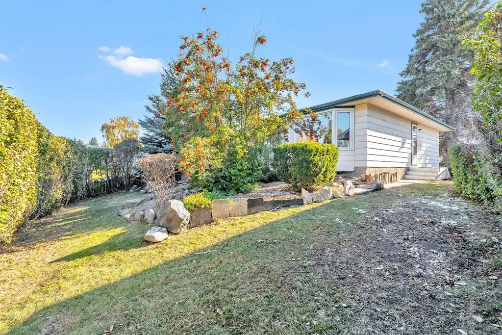 212 Dovercrest Place SE