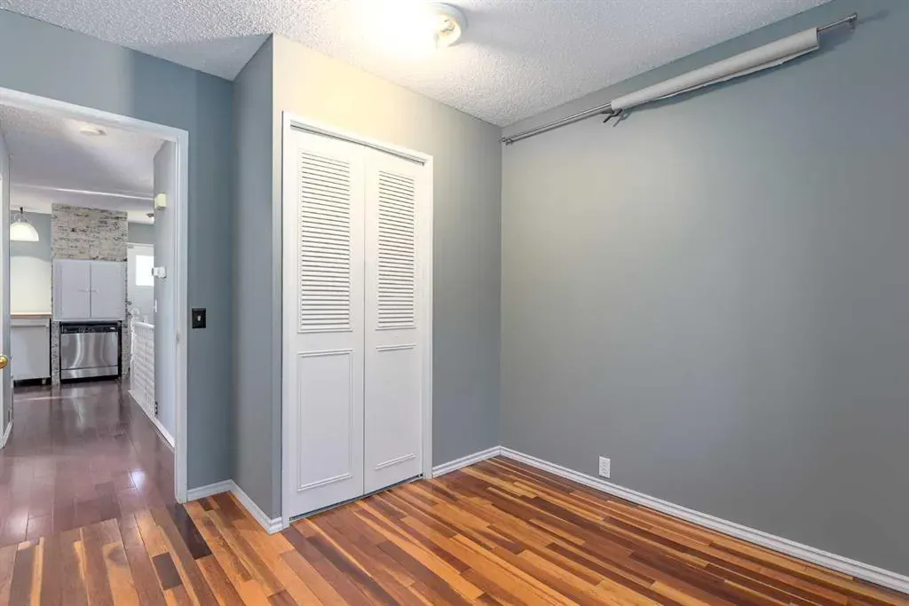 212 Dovercrest Place SE