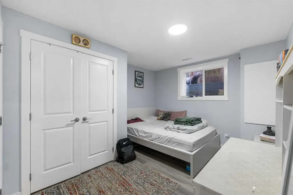 8 Martin Crossing Crescent NE