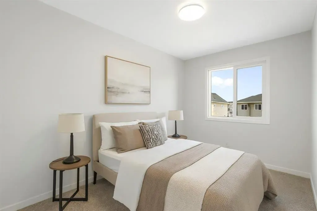 135 Creekview Gardens SW