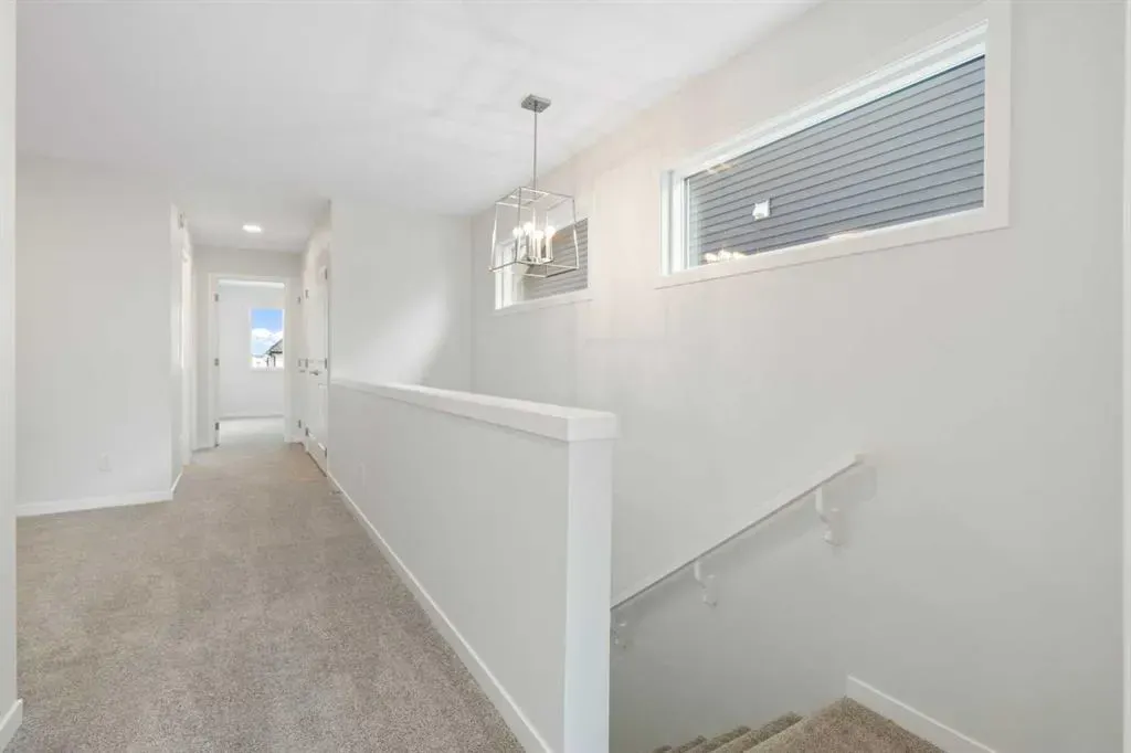 135 Creekview Gardens SW