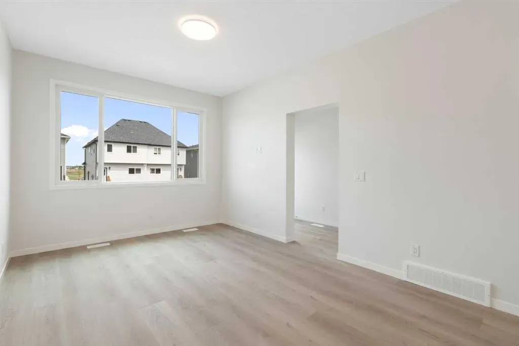 135 Creekview Gardens SW