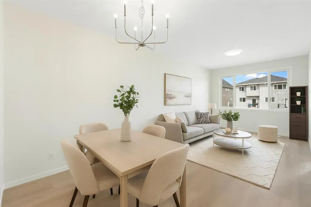 135 Creekview Gardens SW