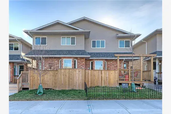 2127 34 Avenue SW, #2