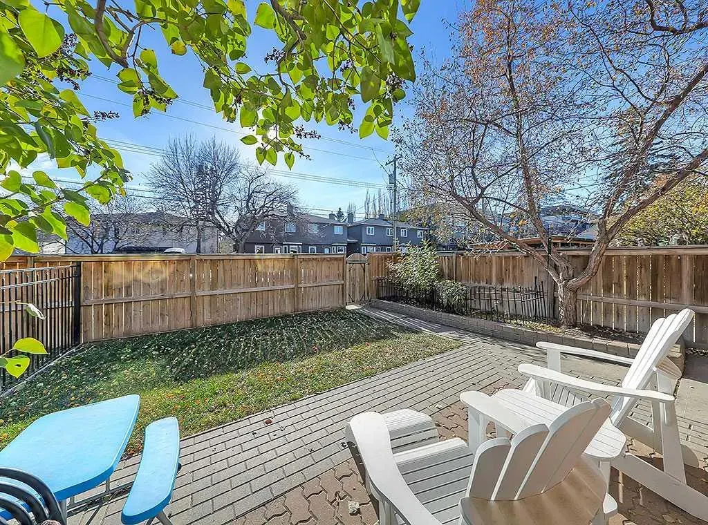 2127 34 Avenue SW, #2