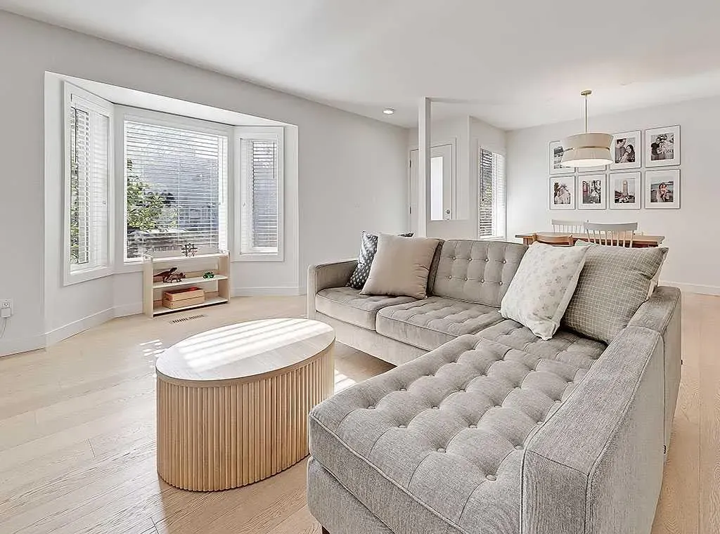 2127 34 Avenue SW, #2