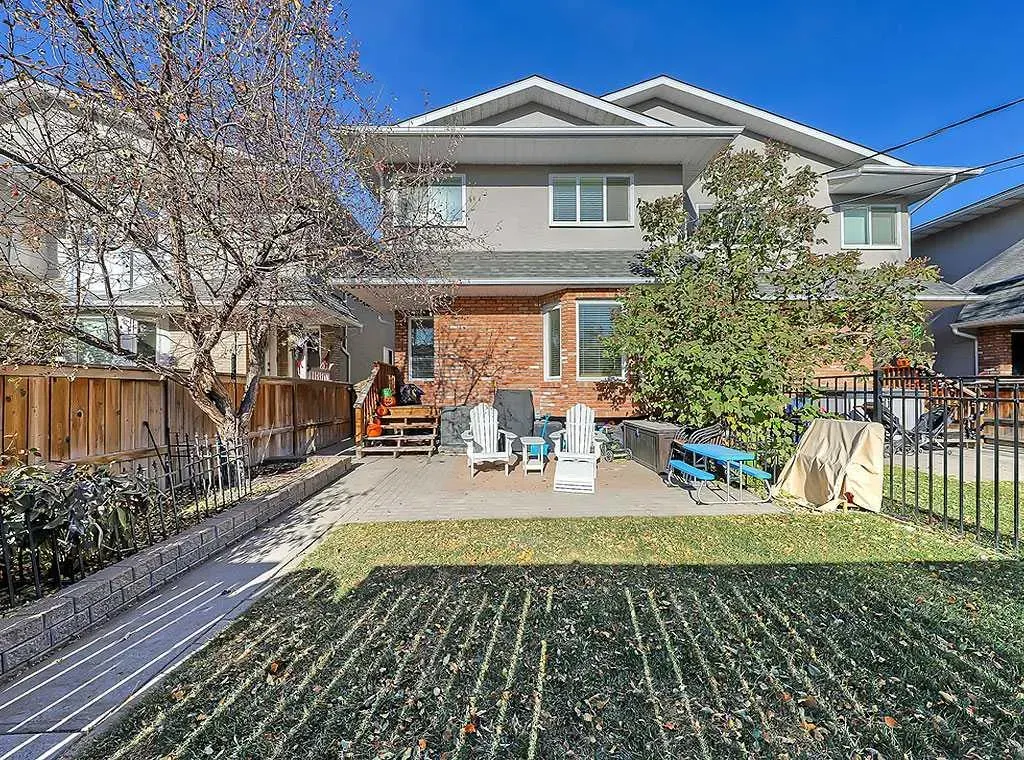 2127 34 Avenue SW, #2