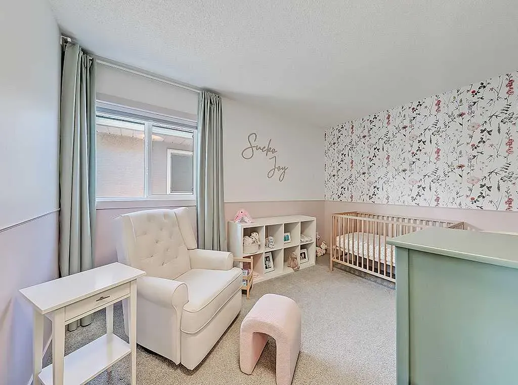 2127 34 Avenue SW, #2