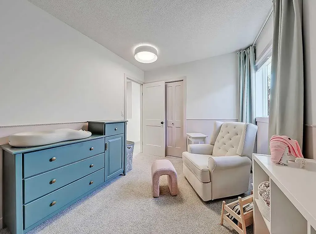 2127 34 Avenue SW, #2