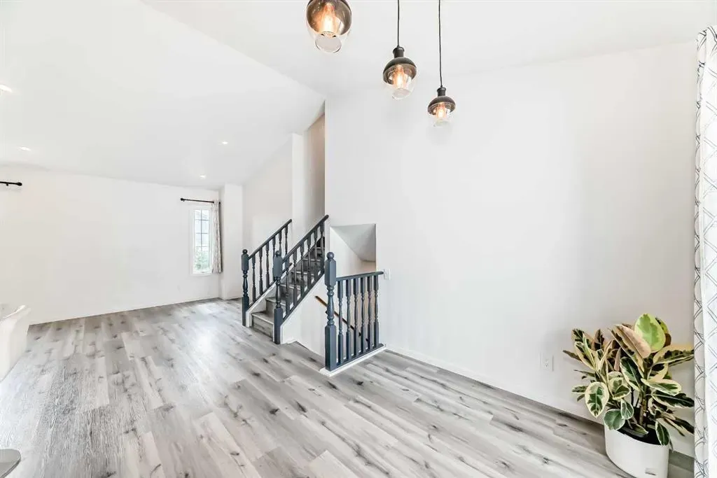 12650 Coventry Hills Way NE