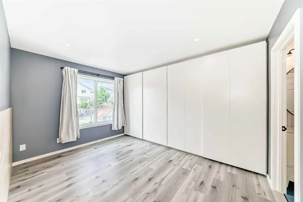 12650 Coventry Hills Way NE