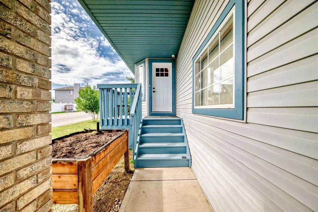 12650 Coventry Hills Way NE