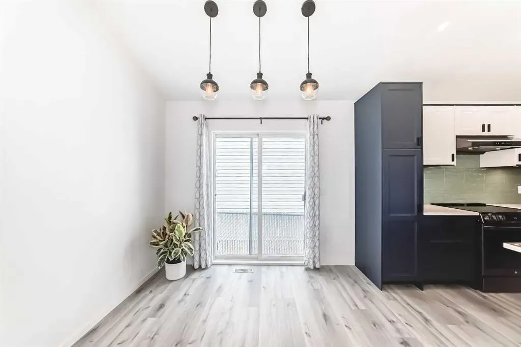 12650 Coventry Hills Way NE