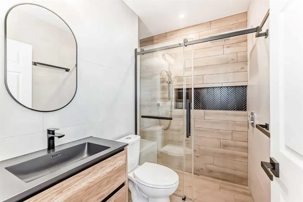 12650 Coventry Hills Way NE